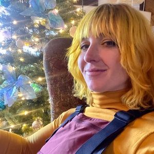 Meet your Posher, Abigail